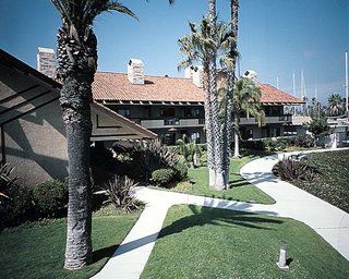 Harbortown Point Hotel Ventura Bagian luar foto